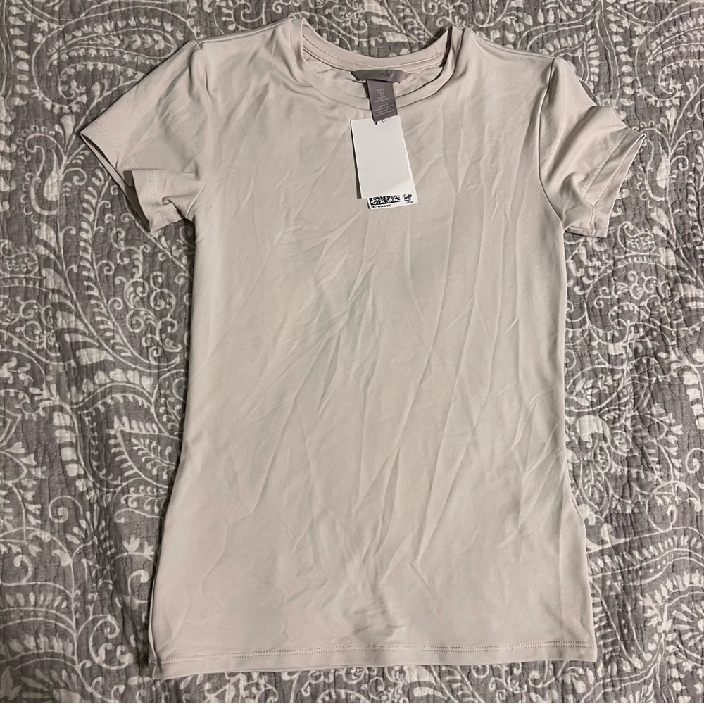H&M tight cream grey top